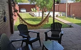 Casa con pileta frente a la Laguna Soto
